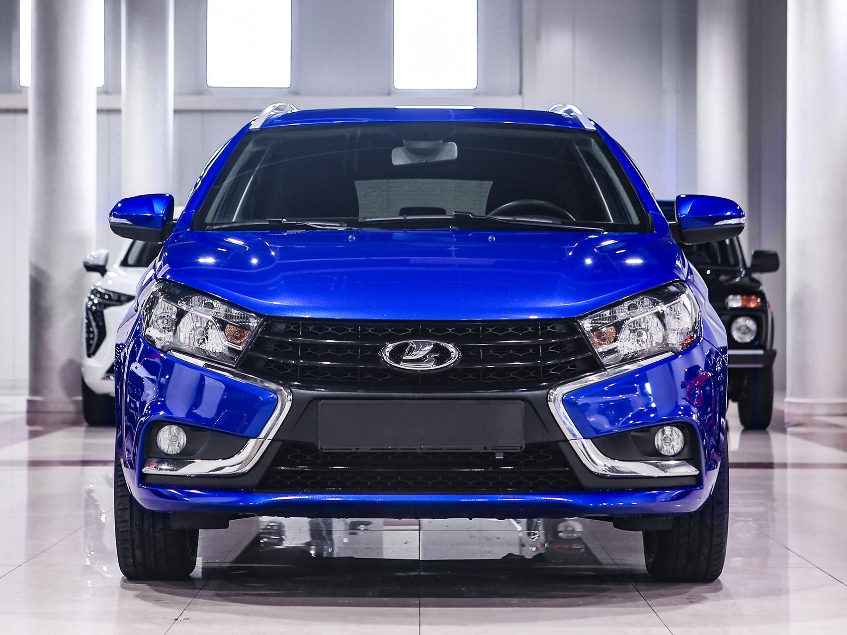 Купить Vesta с пробегом