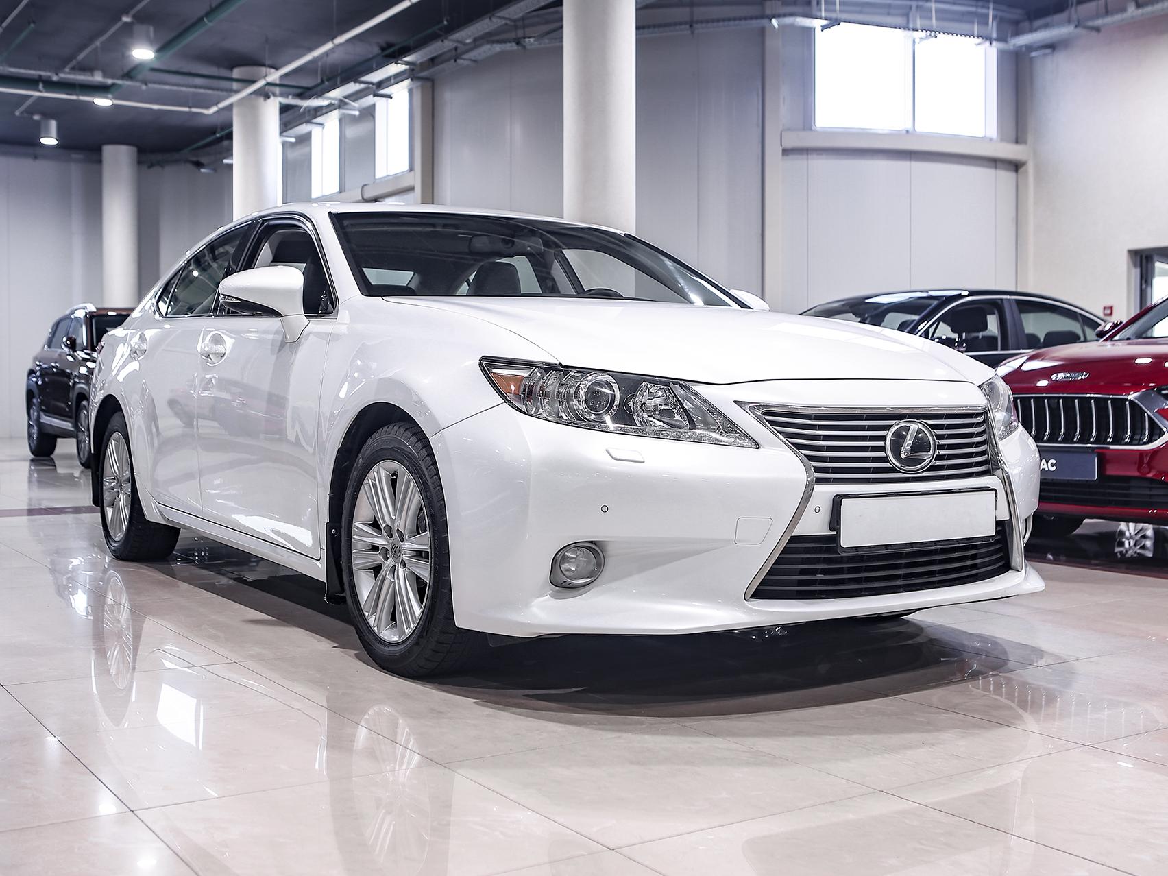 Купить ES с пробегом