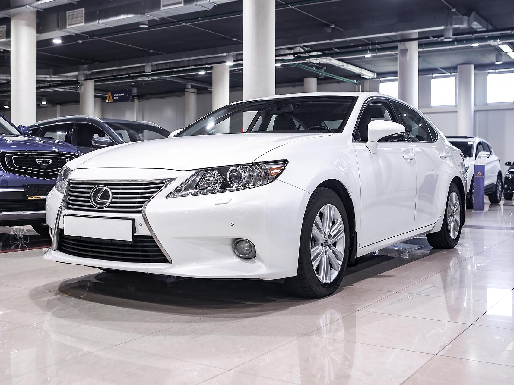 Купить ES с пробегом